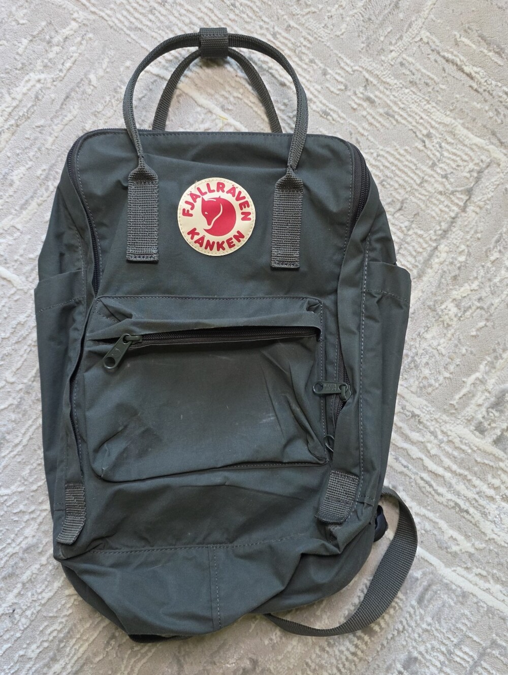 FJallraven Kånken Dark Gray Classic Backpack